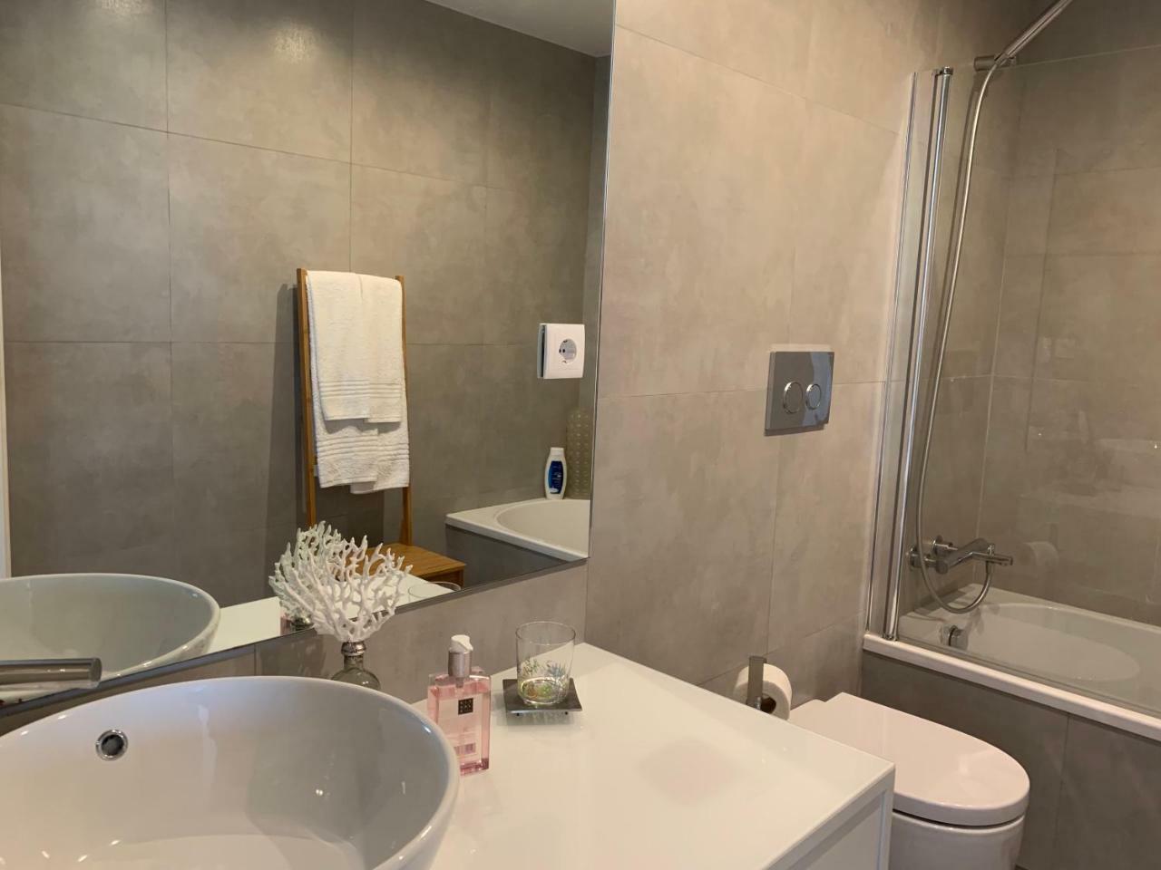 Front Beach Apartment Póvoa de Varzim Kültér fotó
